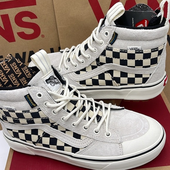 Vans Men’s Sk8-Hi Mte-2 Marshmallow/Checkerboard
VN0007NK6LC
Boots Cold Weather - Picture 10 of 16